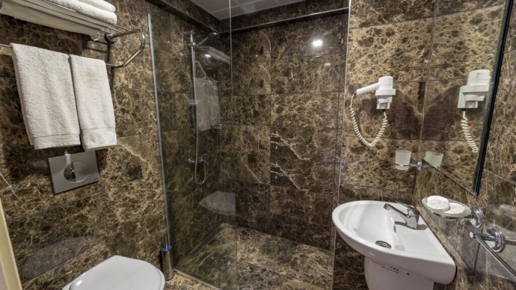 Alenz Hotel Apartments